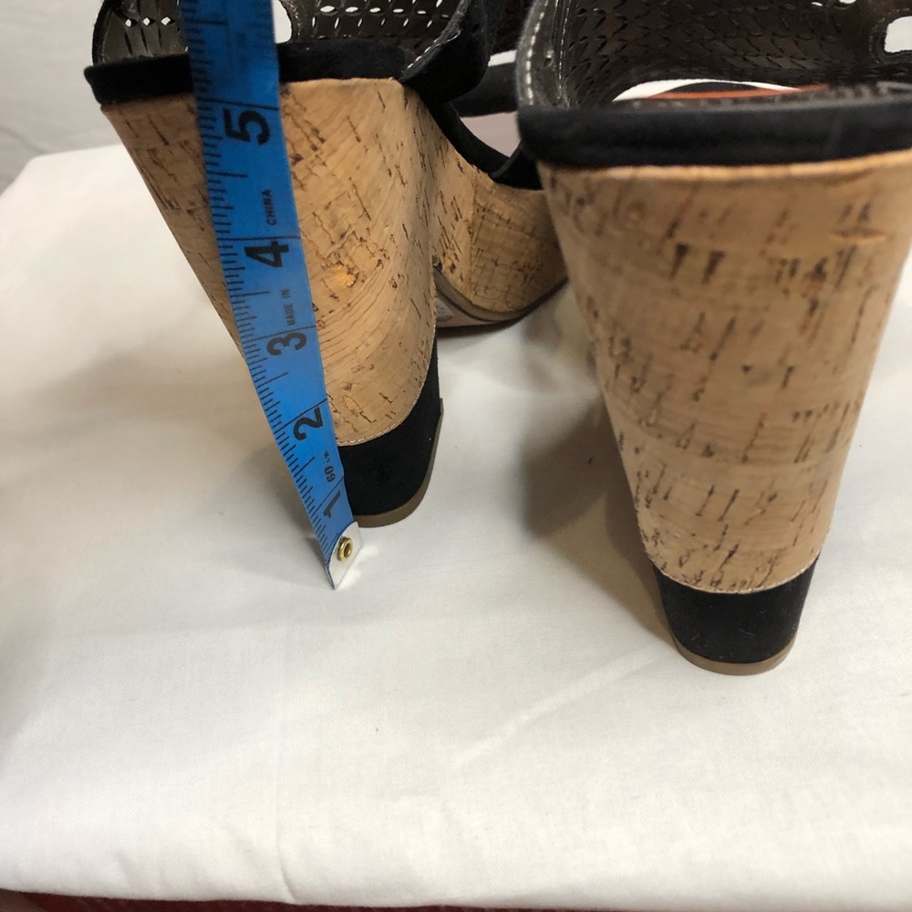 Carlos Bristol platform wedge black sandals - Picture 3 of 7